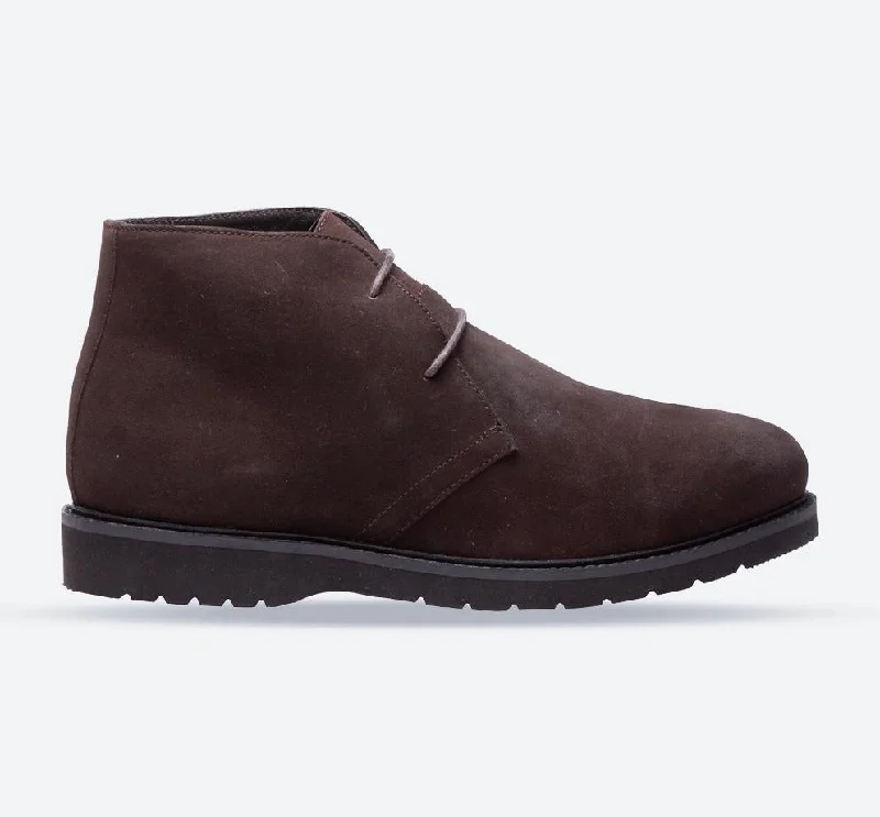 Men's breathable lining desert boots to prevent sweaty feetMen's Wide Fit Tredd Well William 22759 Suede  Boots