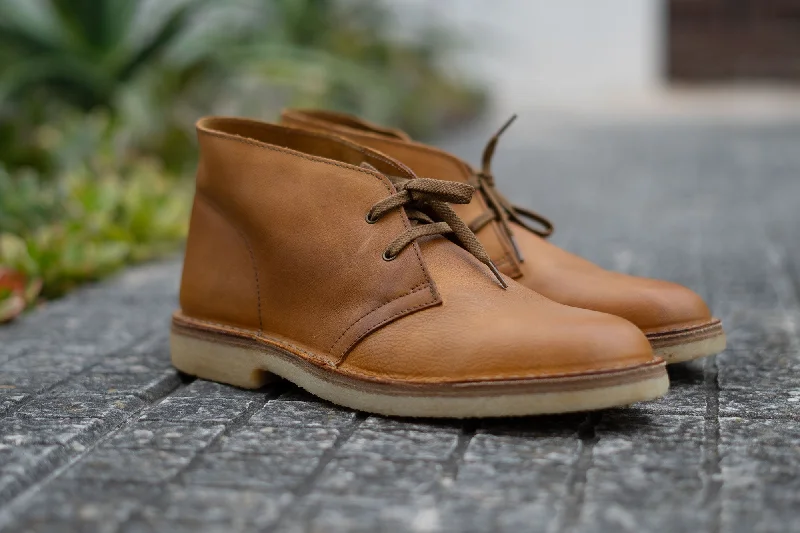 Men's nubuck leather desert boots with a soft, velvety feelType 01 Desert Boots Cognac Leaf Limited Edition 'Sprint Run'