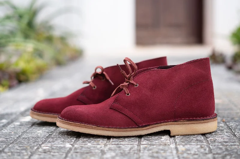 Men's tan suede desert boots featuring a vintage aestheticType 01 Desert Boots Bordeaux Sand Limited Edition 'Sprint Run'