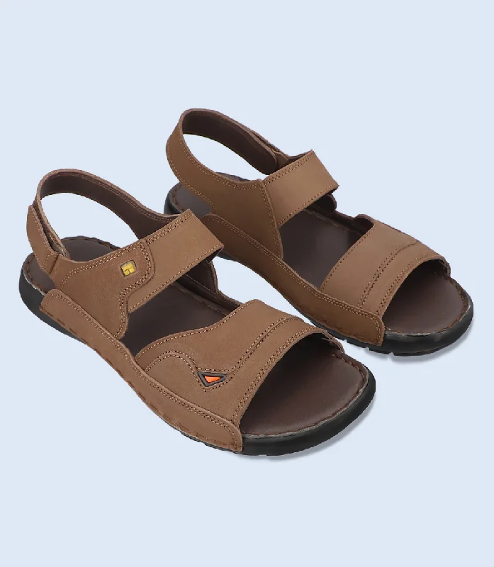 Men's sandals with a rubber sole for tractionBM5685-BROWN-Men Casual Sandal