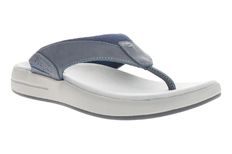 Men's sandals with a flexible sole for easy movementEaston