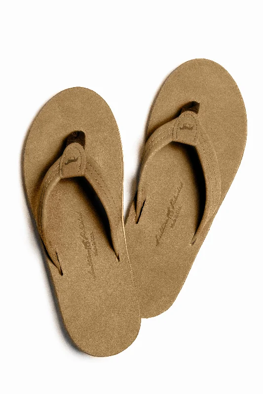 Men's sandals with a removable insole for cleaningThe Walton - Nubuck Leather Sandal in Sahara