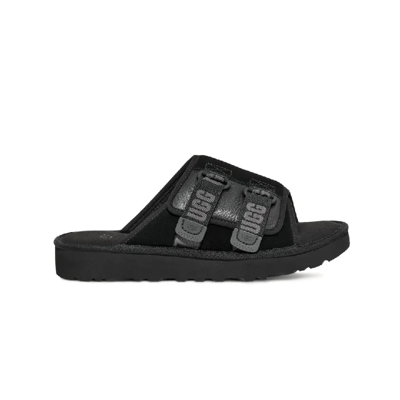 Men's sandals with a buckle closureUGG® - Men's Goldencoast Strap Slides (1142730-BLK)