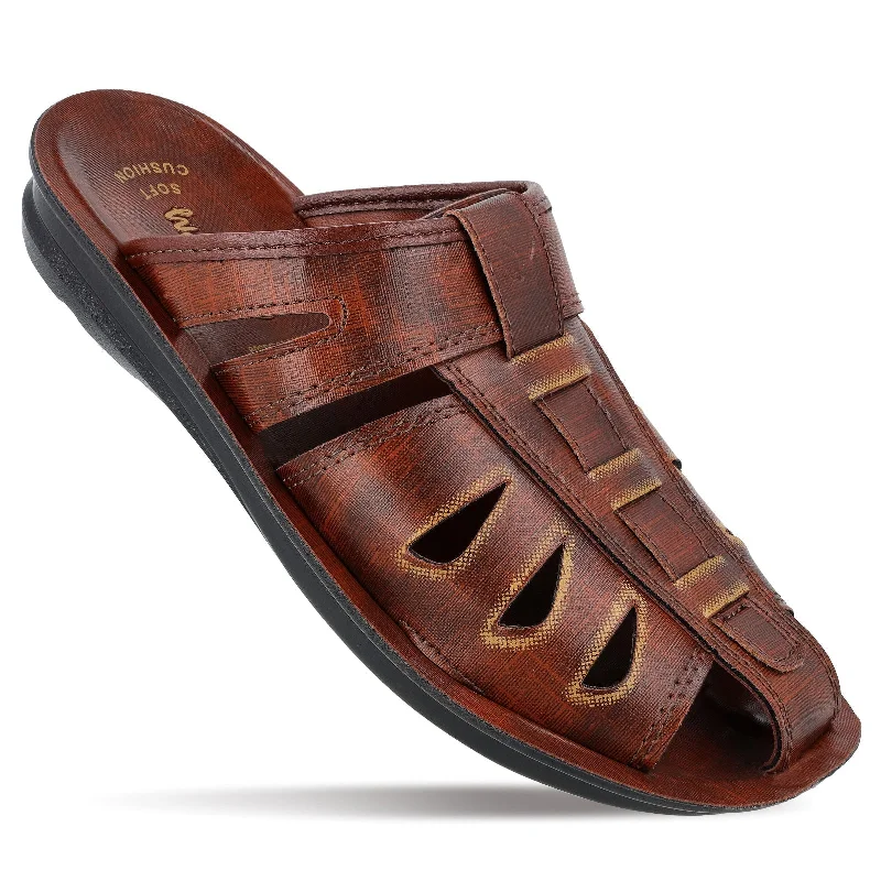 Men's sandals with a removable insole for cleaningWalkaroo Men Fishermen Cut Slide Sandals  - WG5309 Brown