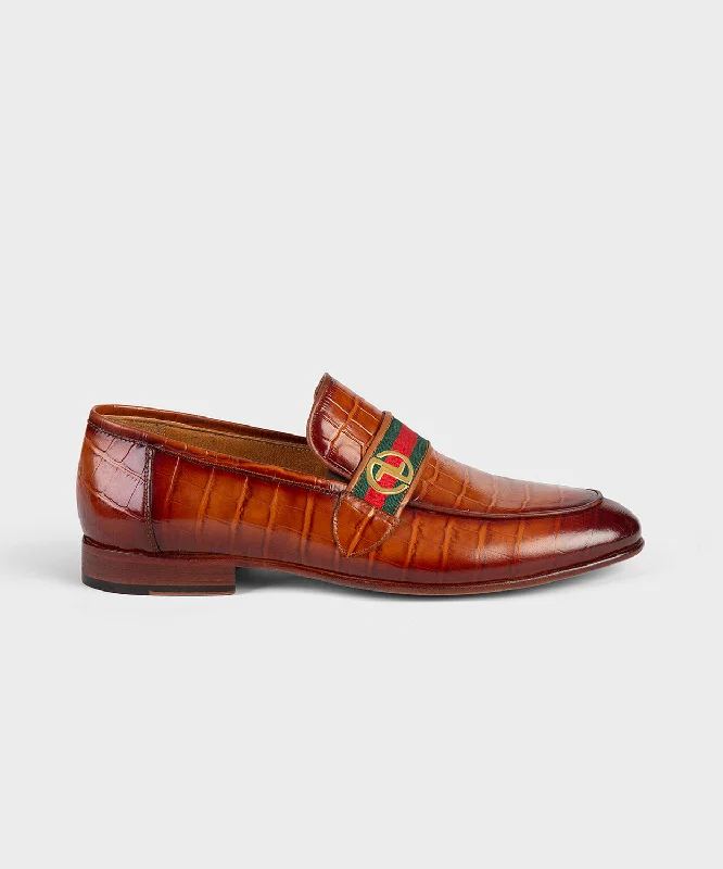 Men's loafers with a contrast stitching detailBrown Leather Loafers