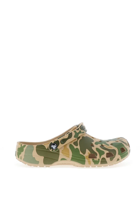 Men's casual shoes with a padded heel for comfortCrocs Mens Classic Printed Camo Clogs, Chai & Tan