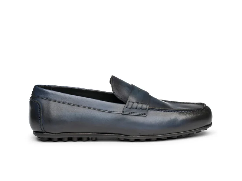 Men's loafers with a flexible sole for easy movementDino