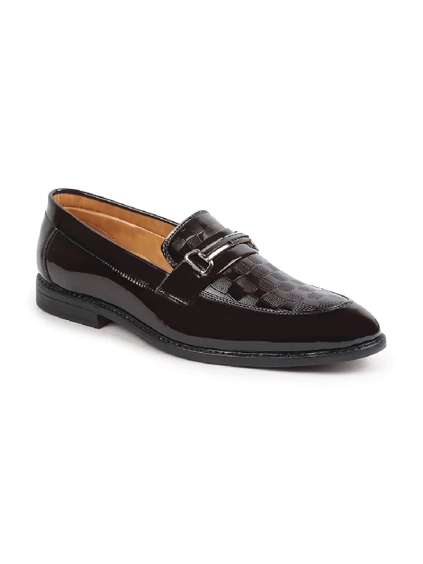 Men's loafers with a stretchy side panel for a better fitMen Brown Casual Patent Leather Slip-On Loafers