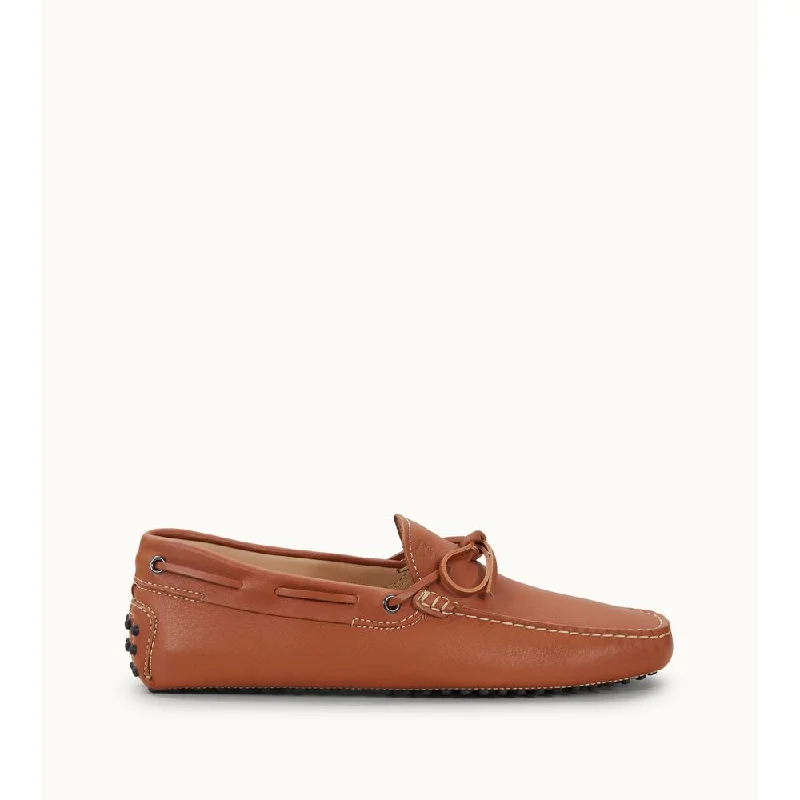 Suede men's loafers for a soft and luxurious feelGommino Driving Shoes in Leather