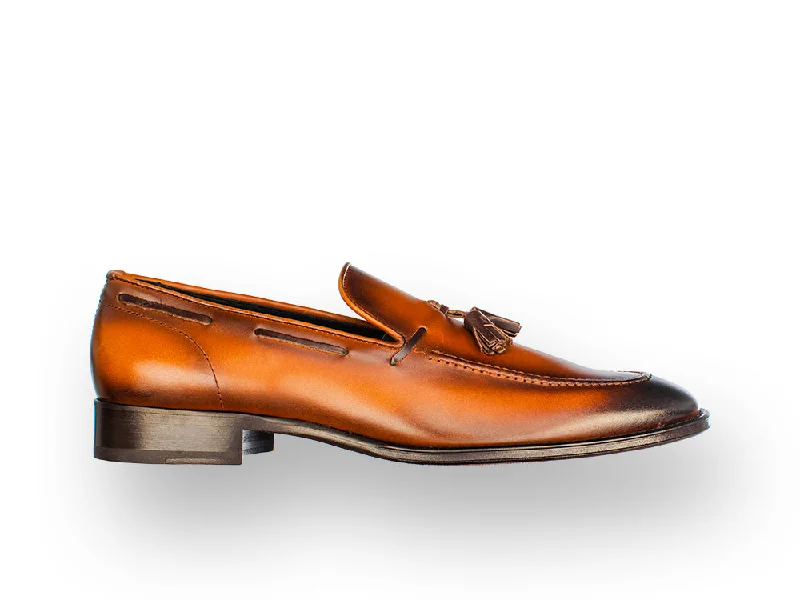 Men's loafers with a rubber sole for durabilityRomeo