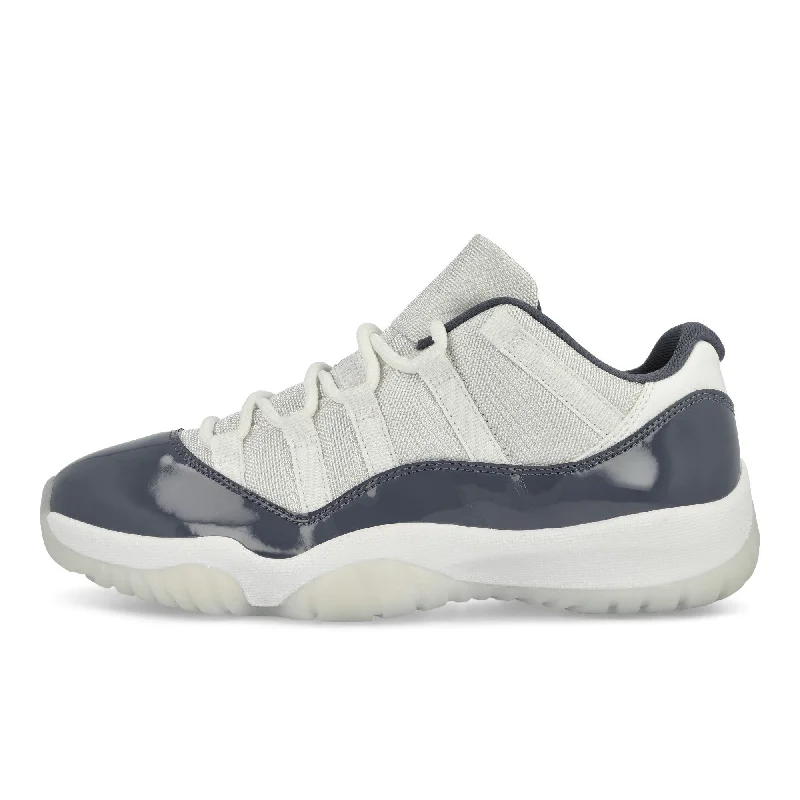 Leather men's sneakers with a low - top designAir Jordan 11 Retro Low