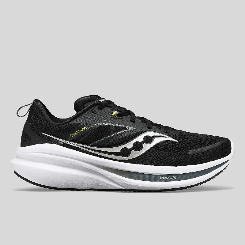 Men's running shoes with a flexible sole for easy movementMen's Saucony Omni 22 (Black/White)