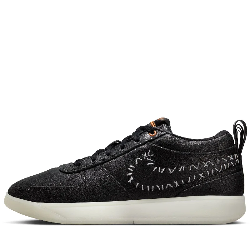 Men's sneakers with a decorative logo on the sideNike Book 1 'Halloween' - Black/White