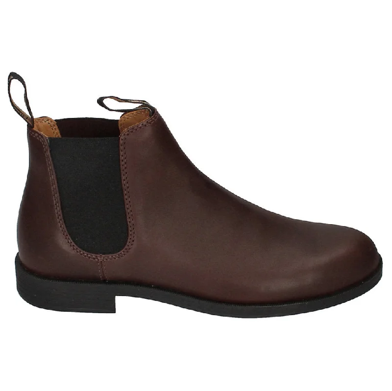 Men's canvas ankle boots for a casual and breathable feel1900 Water-Resistant Leather Unisex Chelsea Boots