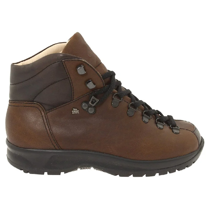 Men's lightweight ankle boots for active lifestylesGarmisch Premium Oiled Leather Men's Boots