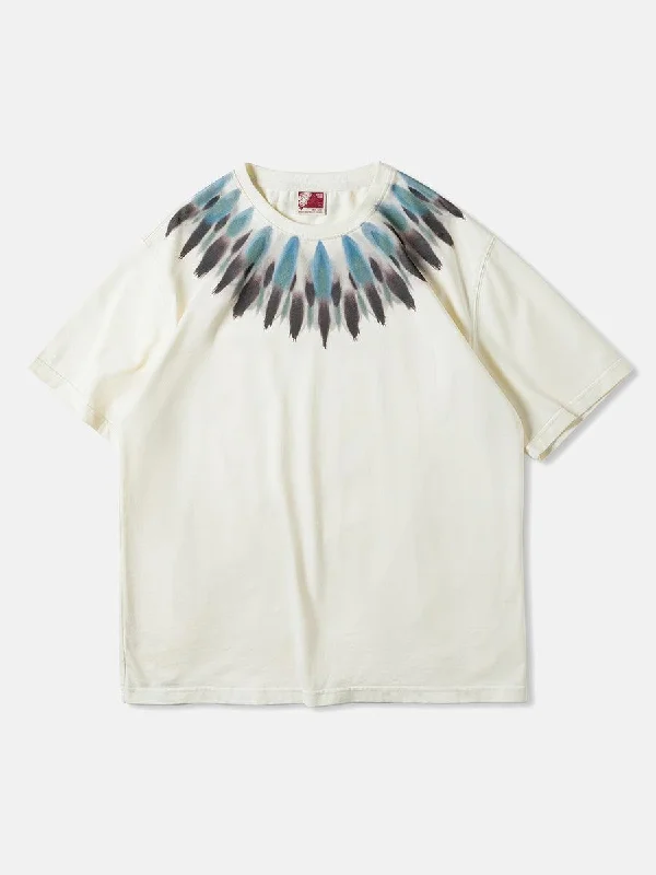 Men's formal shoes with a decorative perforationAmerican Indian Eagle Feather T-shirt