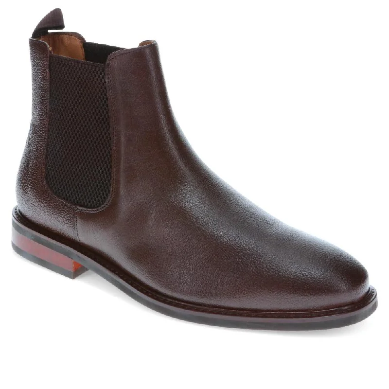 Men's casual shoes with a contrast sole colorDebden Leather Chelsea Boots - DEBDEN / 320 461