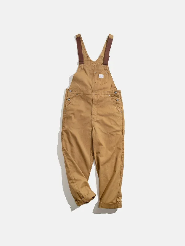 Men's formal shoes with a contrast stitching detailRetro Style Woodworking Overalls