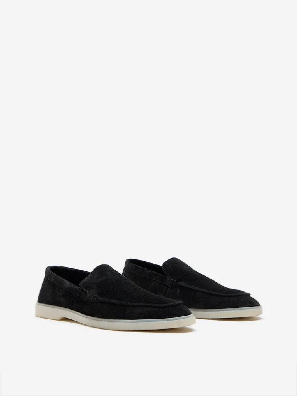 Men's casual sneakers with a mesh upperSOLEPLAY Black Suede Slip-On Shoes